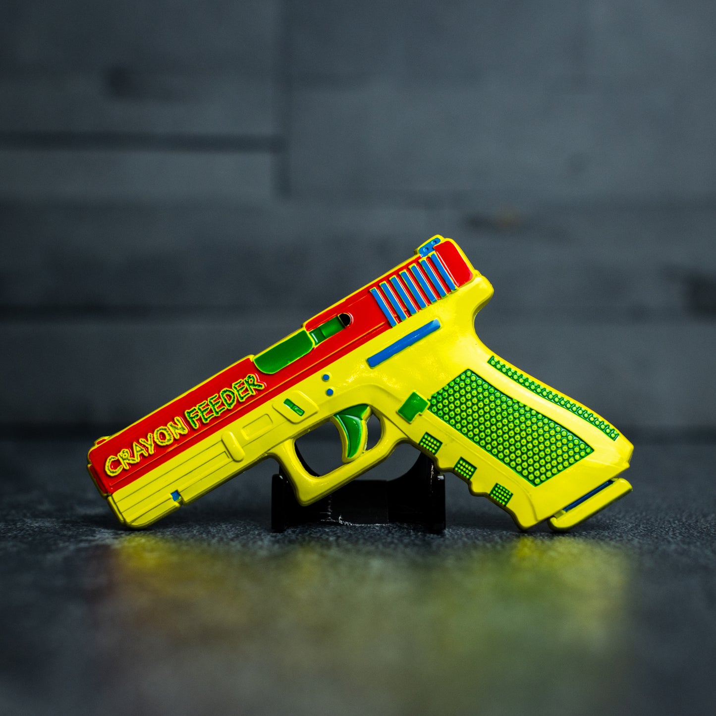 Crayon Feeder original
